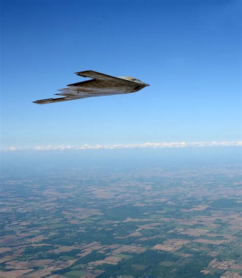 B-2 Spirit Stealth Bomber: America’s Stealth and Payload Champion ...