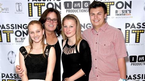 Rosie ODonnells Daughter Chelsea Leaves Home Again - ABC News