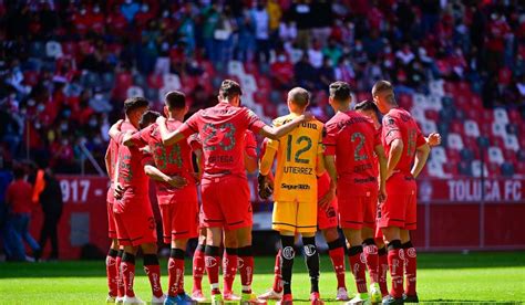 Afición del Toluca FC explota contra el equipo por su bajo rendimiento