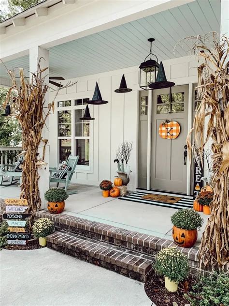 10 Fun Halloween Front Porch Ideas Mommythrives