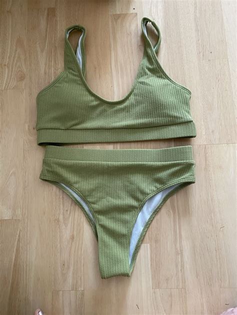 Grüner Bikini Set Gr S perfekt für den Sommer Neu und originalverpackt in Basel für CHF 16