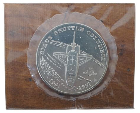 Space Shuttle Columbia 1981 1991 5 Commemorative Coin Republic Of The