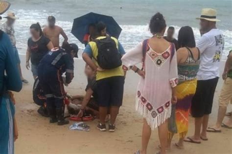 Turista morre após se afogar em praia de Porto Seguro Siga a Notícia