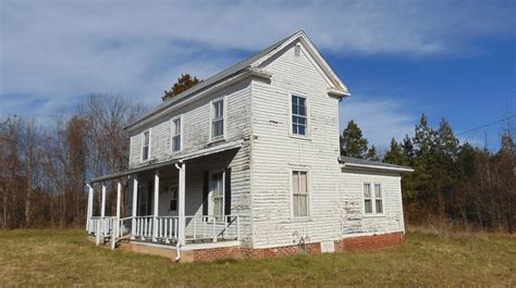 Old Abandoned Houses Old Houses Farm House For Sale Mount Laurel