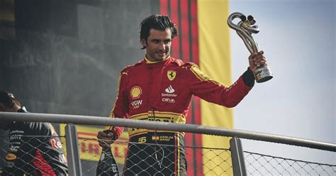 Ferrari Carlos Sainz Rapinato Dellorologio A Milano Prese Tre