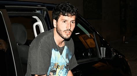 Sebastian Yatra admite rompió con una novia por inmadurez