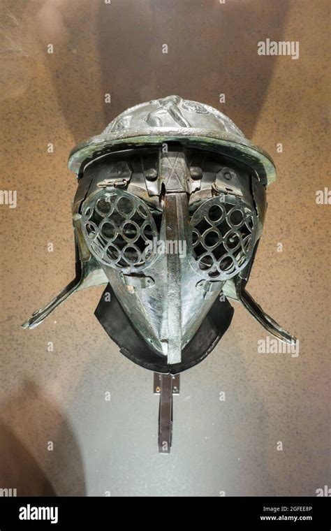 Casco De Provocador Fotografías E Imágenes De Alta Resolución Alamy