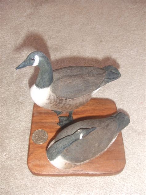 Hand Carved And Painted Canada Geese On Wood Display Stand Collectors