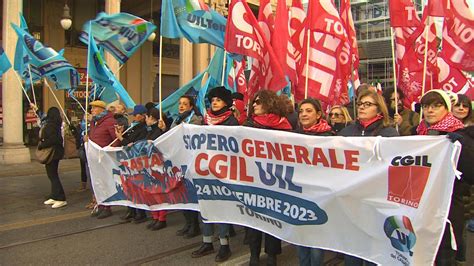 Lo Sciopero Di Cgil E Uil Contro Il Governo Diecimila In Piazza A