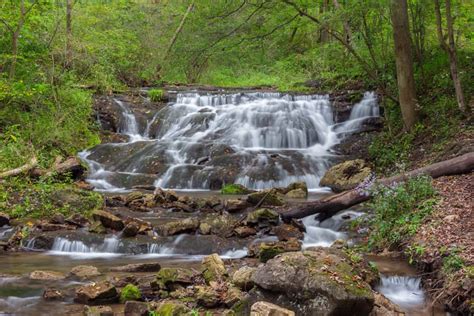 How To Get To Cabbage Creek Falls In Roaring Springs Shawnee Park