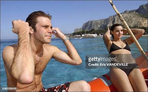 Hot Sexy Clotilde Courau Bikini Pics