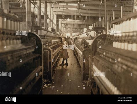 Small Spinner Mollahan Cotton Mills Newberry South Carolina Usa