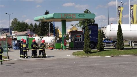 Uszkodzony Zaw R Gazu Na Stacji Paliw Lpg Przy Ul Podkarpackiej