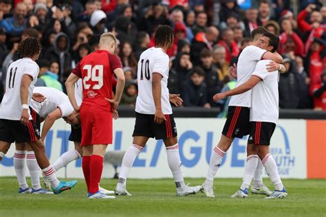 El Benfica Rompe La Maldici N De Bela Guttmann Y Se Proclama Campe N De