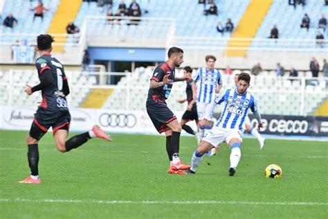 Pescara Lucchese 0 0 Al 48 St Espulso Drudi Gazzetta Lucchese