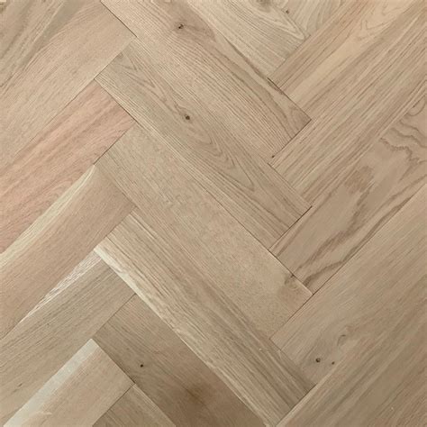 Livigna Herringbone Engineered WOOD FLOORING OAK Unfinished 70 X 280mm