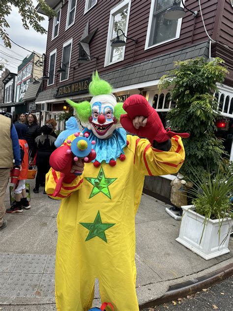 Halloween Parade '2023 ~ The Judges Have Spoken... - City Island