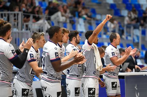 L Avant Match Psg Handball Crmhb Cesson Rennes M Tropole Handball