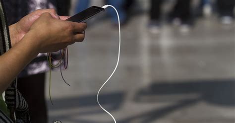 Qu Pasa Si Dejas Conectado El Cargador Del Celular Todo El Tiempo