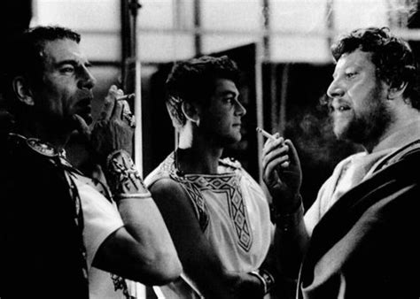 Laurence Olivier, Tony Curtis, & Peter Ustinov on the set of Spartacus ...