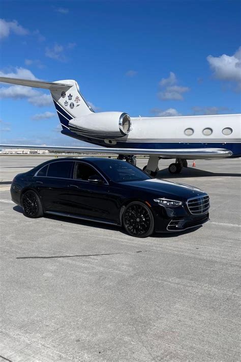 Millionaire Lifestyle Luxury Privat Jet Mercedes Benz