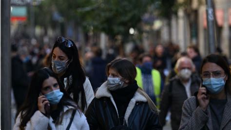 Sanidad Elimina Desde El Lunes Las Cuarentenas A Contagiados Leves Y