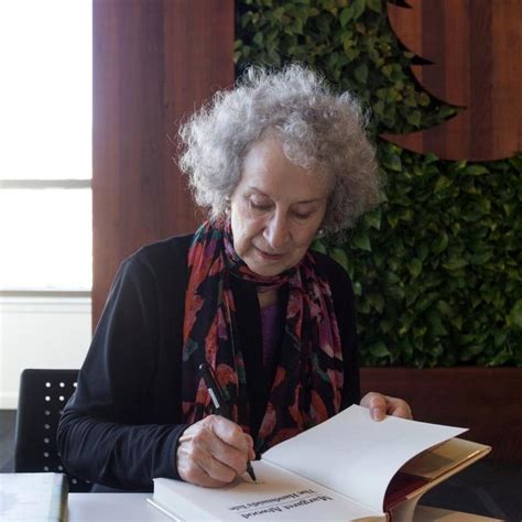 Интересные факты о Маргарет Этвуд — Музей фактов