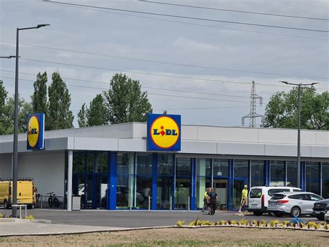 Nowe sklepy w Toruniu Nie tylko Lidl Gdzie powstaną Kiedy otwarcie