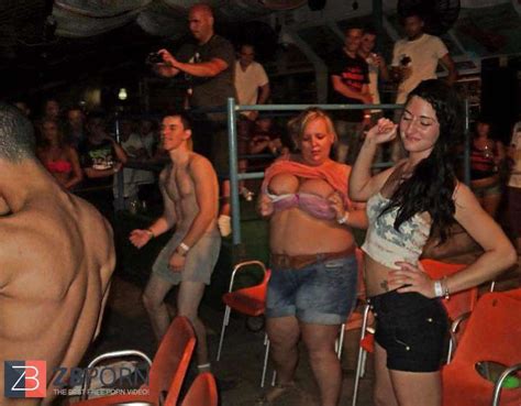 Hypnotist Soiree Bare Wildness ZB Porn