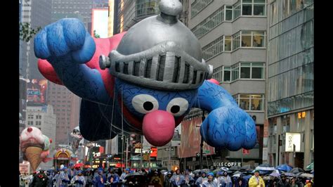 Macys Parade Balloons Super Grover Youtube