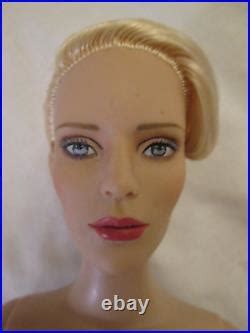 Regina Returns Nude Tonner Doll Bw Body Tyler Wentworth Aunt Blonde Tonner Tyler Wentworth