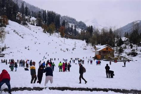 Live Snowfall Status At Rohtang Pass And Manali In 2024 Discover