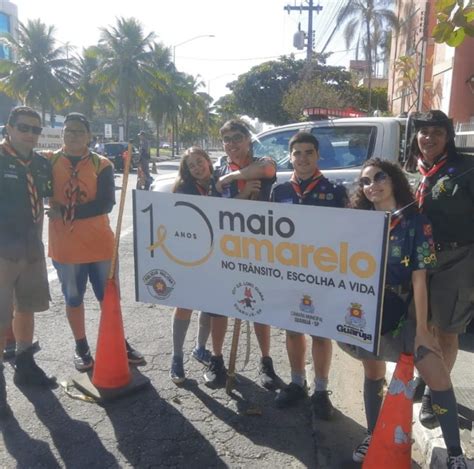 Grupo Escoteiro Realiza Campanha Maio Amarelo Escoteiros Sp