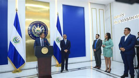 Ministro De Hacienda Entreg A La Asamblea Legislativa La Ley Del