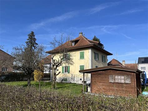 DANS UN QUARTIER CALME ET RESIDENTIEL TRES BELLE PARCELLE Canton Vaud