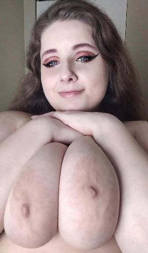 MadiMoonnSW Porn Pic