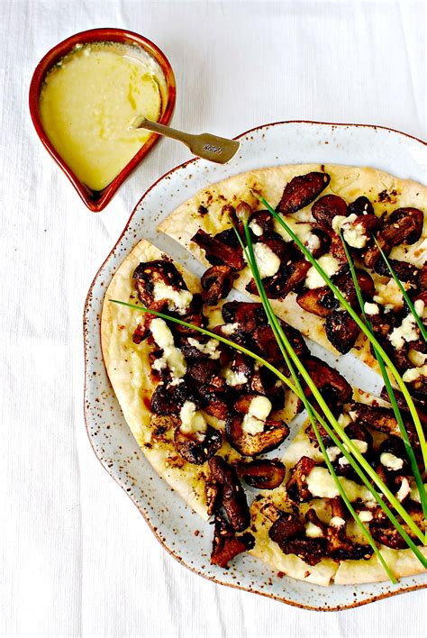 Roasted Mushroom Flatbread Pizzas With Lemony Garlic Sauce Food To Glow