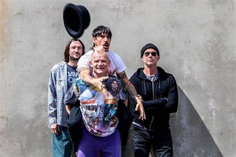 Lirik Dan Chord Lagu Naked In The Rain Red Hot Chili Peppers