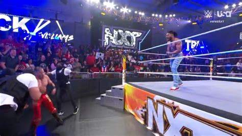 Tr Ck Williams Regresa Y Ataca A Carmelo Hayes Nxt Roadblock