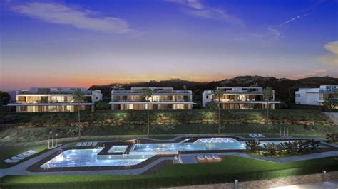 Vivienda exclusiva de 239 m2 en venta Los Monteros Marbella Andalucía