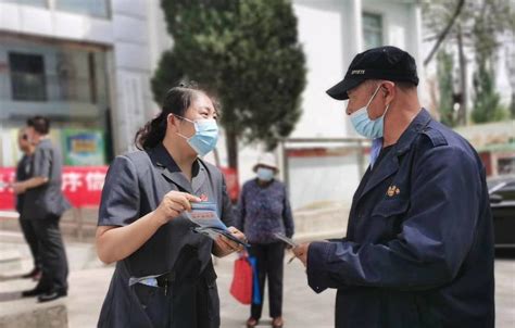 【信访条例宣传月】“信访条例”走上街 为民解惑“面对面” 澎湃号·政务 澎湃新闻 The Paper