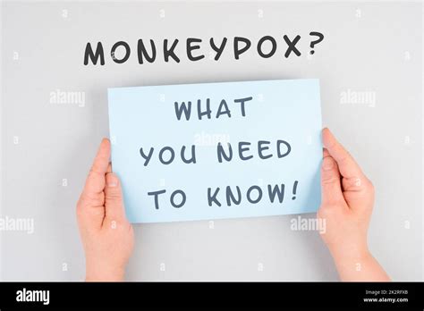 Les Mots Monkeypox Ce Que Vous Devez Savoir Sont Sur Un Papier L