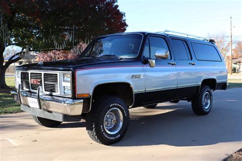 1985 Gmc Suburban K1500 Sierra Classic 4×4 For Sale On Bat Auctions Sold For 31 000 On