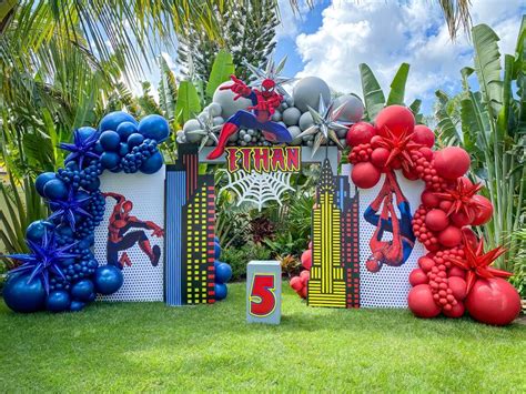 Spider Man Birthday Party Ideas Entrance Decorated With Balloons