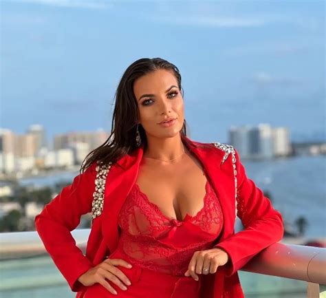 The Naked Truth About Kira Shine Age Height Career Dating Bio