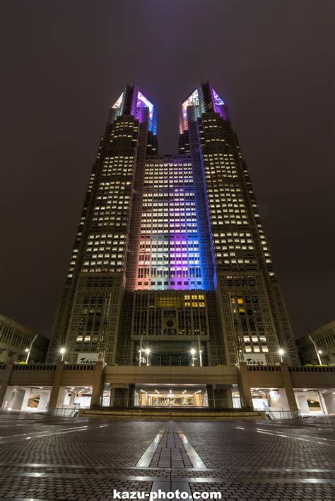 東京都庁の特別ライトアップを撮影！＠東京新宿の夜景スポット αのevfが見せる世界