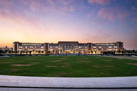 University of Birmingham, Dubai - University/College Interior Design on ...