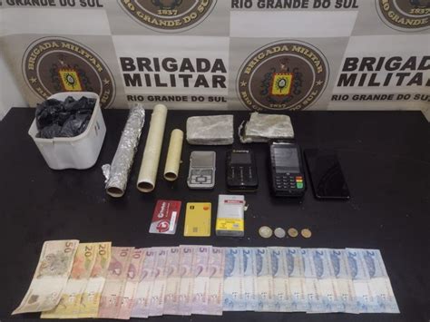 Bpchq Prende Indiv Duo Por Tr Fico De Drogas Brigada Militar