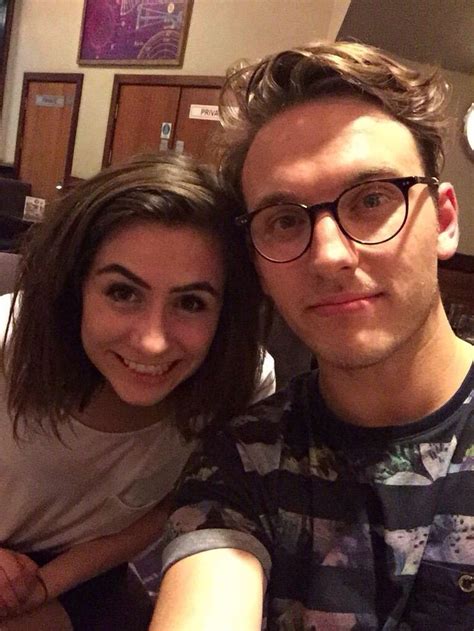 Dodie Clark And Jack Howard Dodie Clark Jack Howard Youtubers