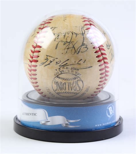 Giants Onl Baseball Team Signed By With Willie Mays Leo